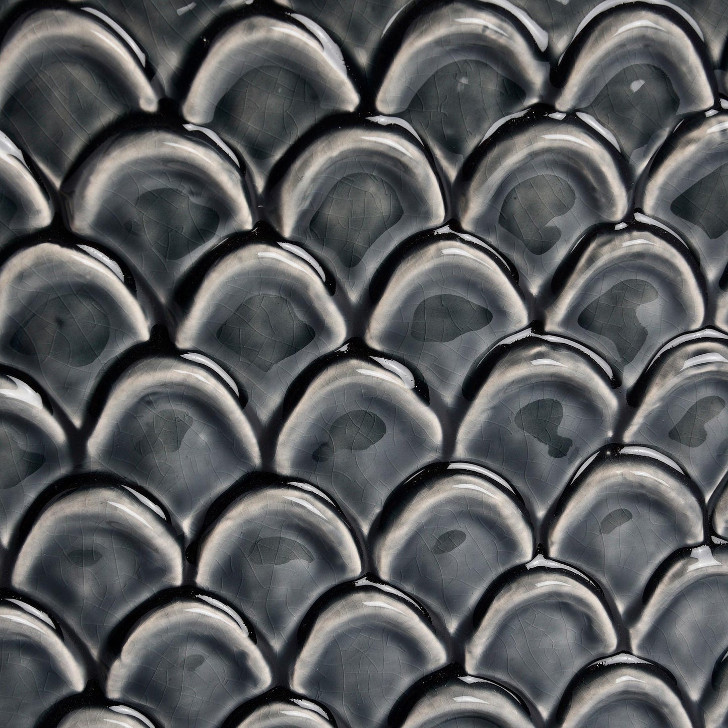 Rectangular Dark Grey Ceramic Vase with Scalloped Texture 32.5x15cm – Click Style