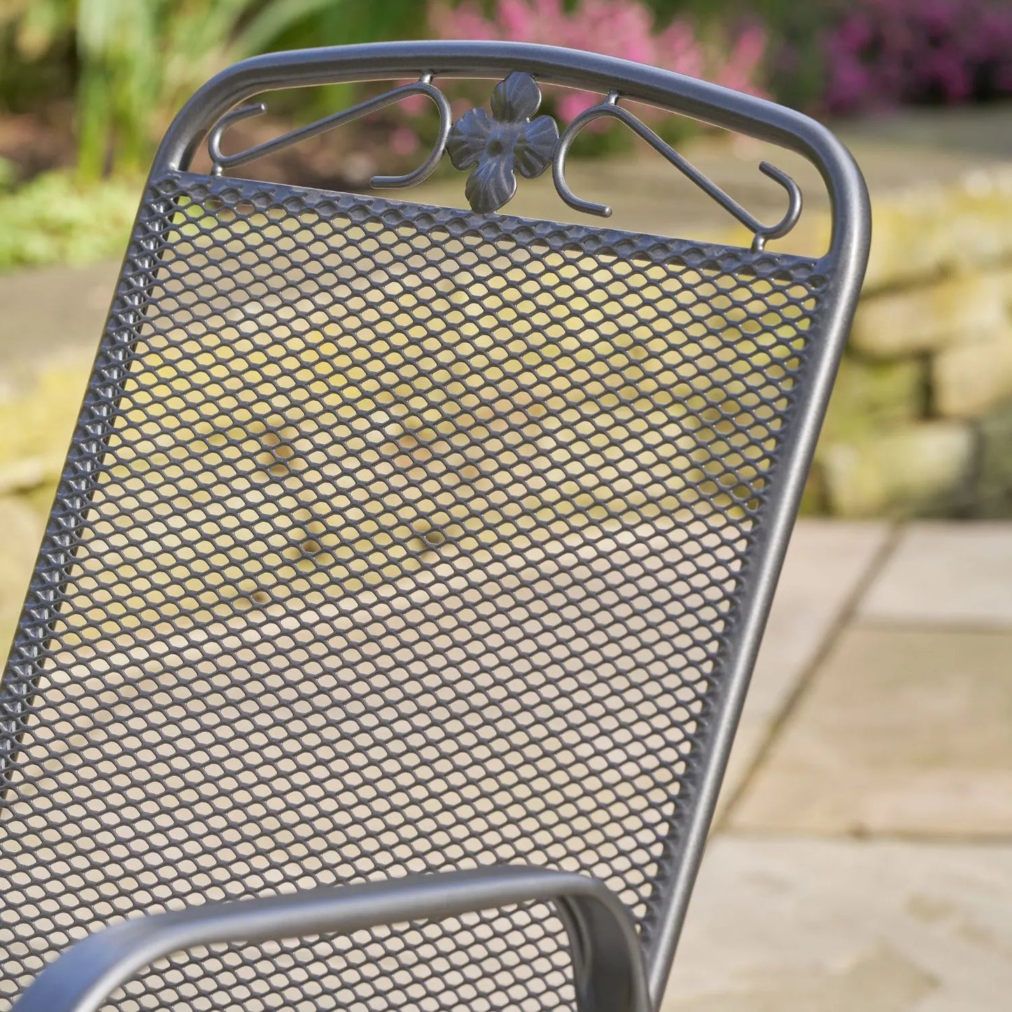 Dark Grey 4-Seater Round Metal Garden Dining Set with Floral Detail – Powder-Coated Steel Outdoor Table & Chairs H74xW105xD105cm - Click Style