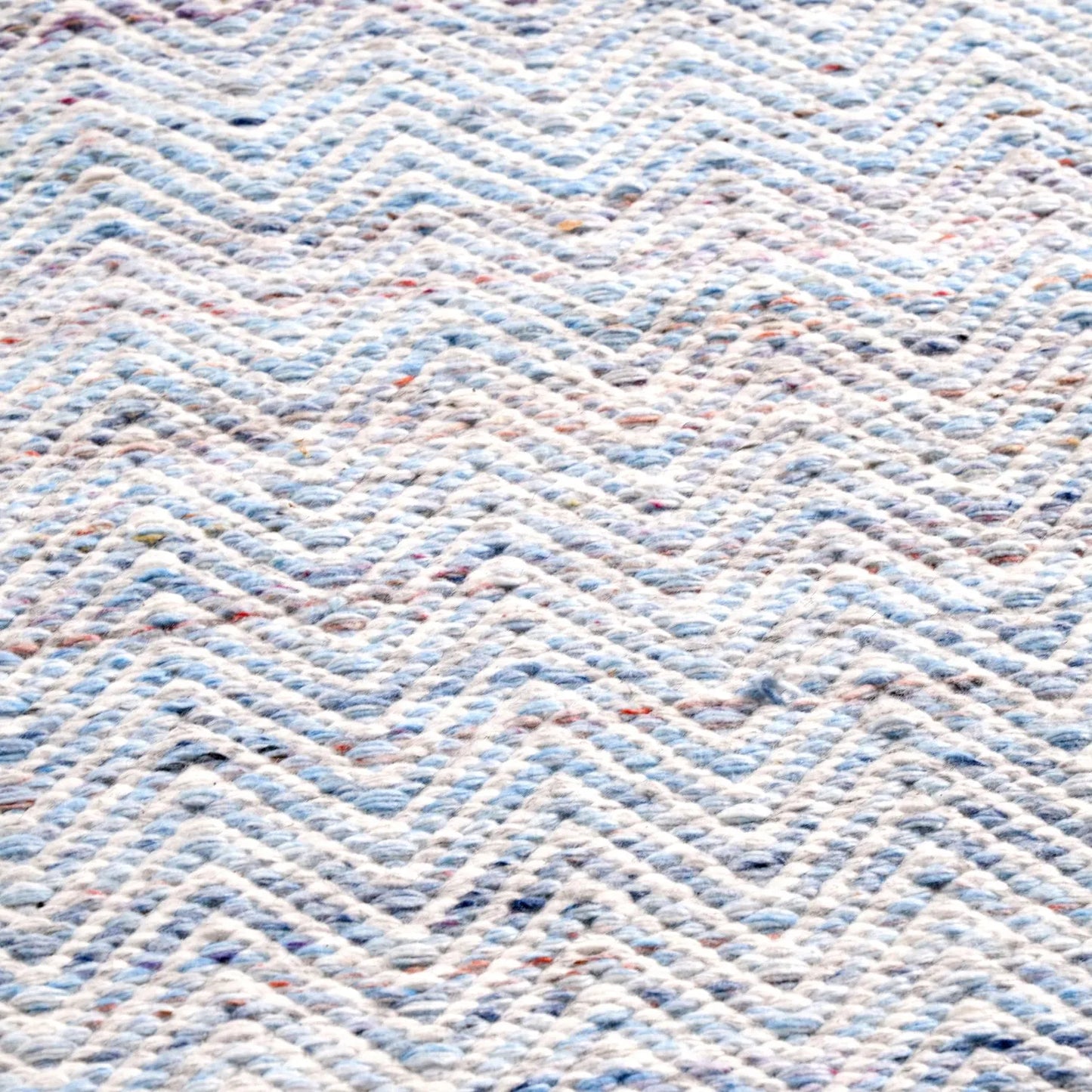 Light Blue & White Rectangular Indoor Outdoor Garden Rug with Bohemian Pattern – Recycled Weather-Resistant & Durable 230x160cm - Click Style