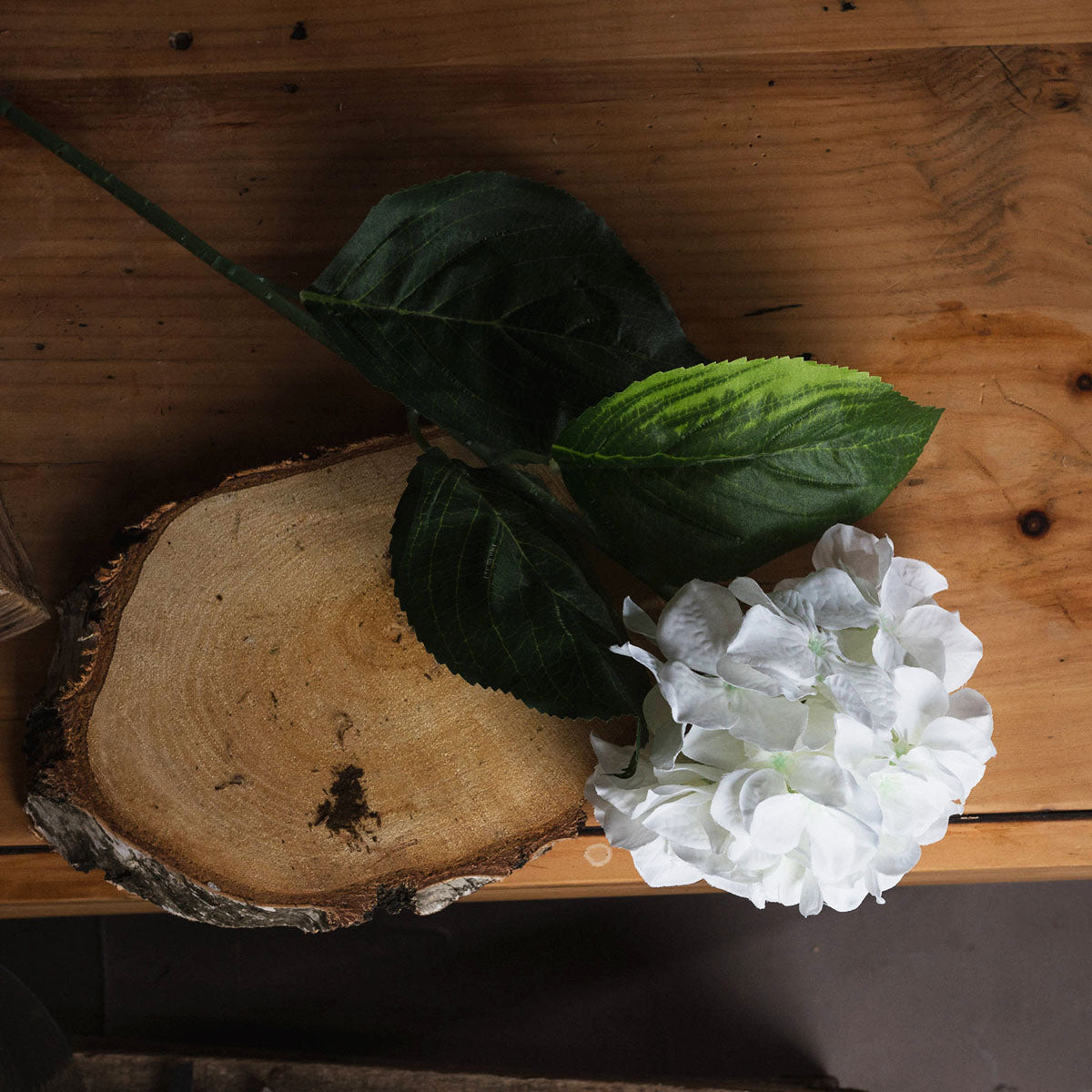 Artificial White Schneeball Hydrangea Stem – Click Style