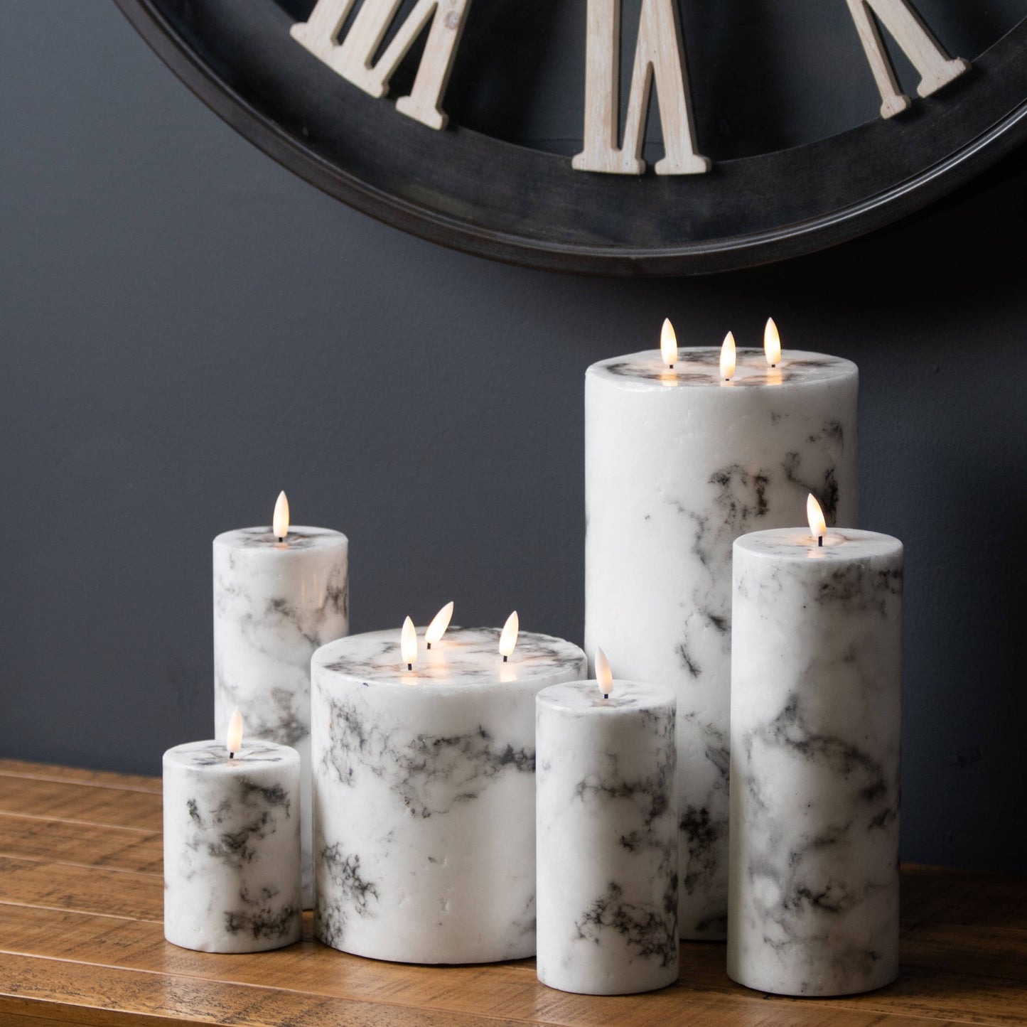 Marble-Effect LED 3 Wick Pillar Candle with Flickering Flame 30x15cm – Click Style