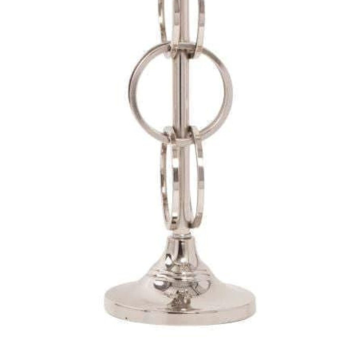 Silver candle holder with loop style design