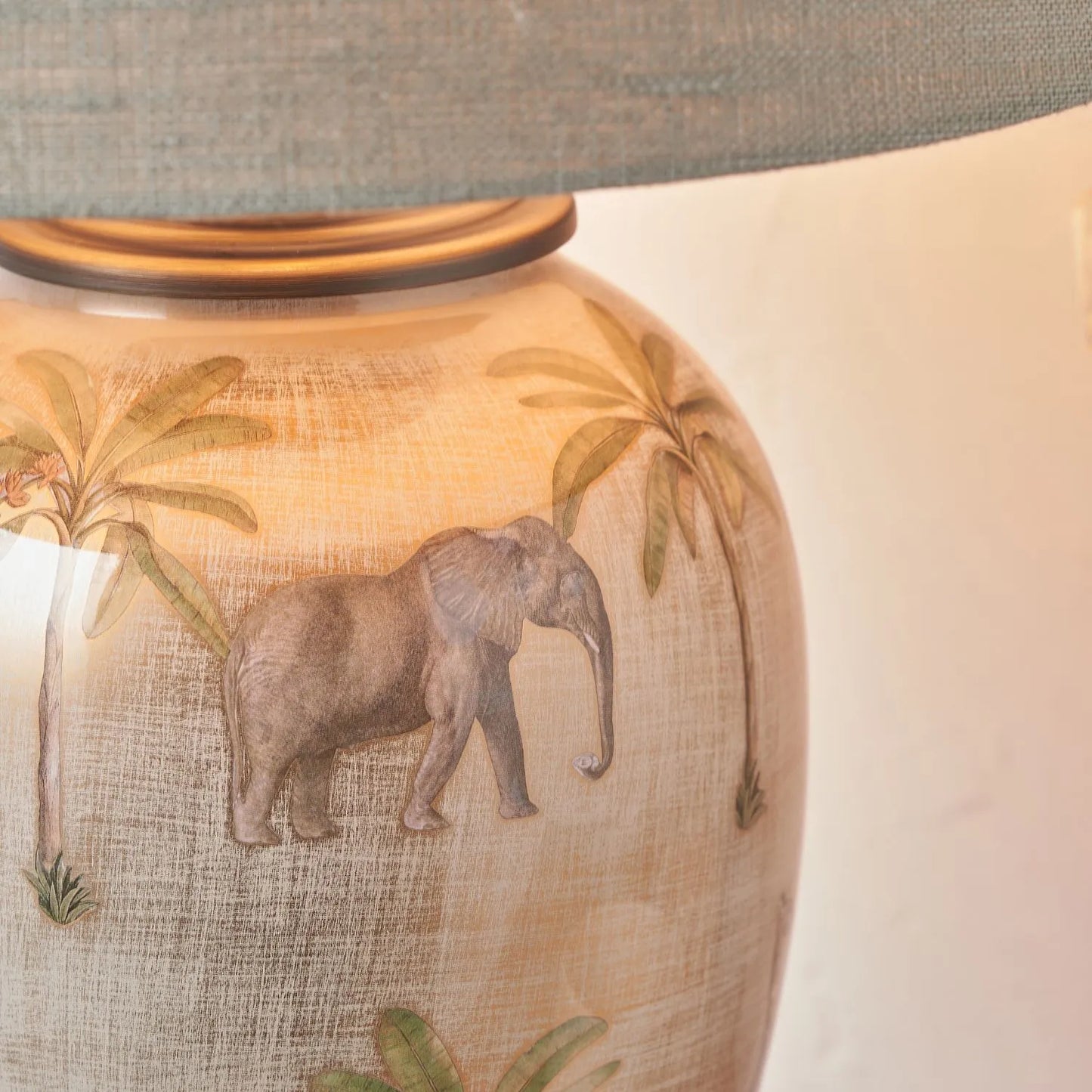 Jenny Worrall Safari Glass Table Lamp Base – Handcrafted African Elephants, Giraffes & Leopards Design in Cream Champagne & Gold with Antique Brass Feet Bulbous Shape 35x20x20cm | Click Style
