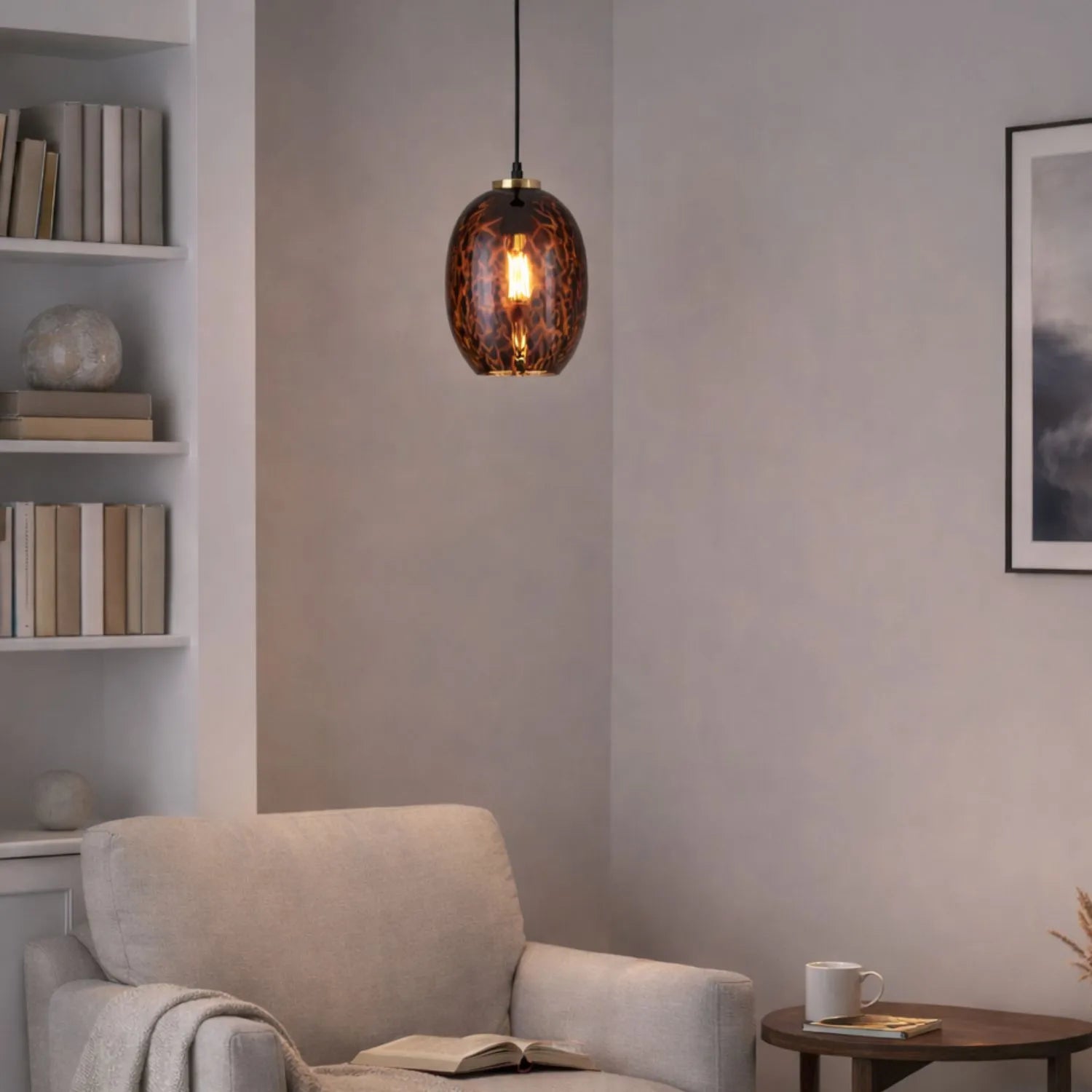 Amber & Brown Tortoiseshell Glass Pendant Light with Brushed Gold Fitting – Adjustable & Dimmable Oval Ceiling Pendant 111x20x20cm | Click Style