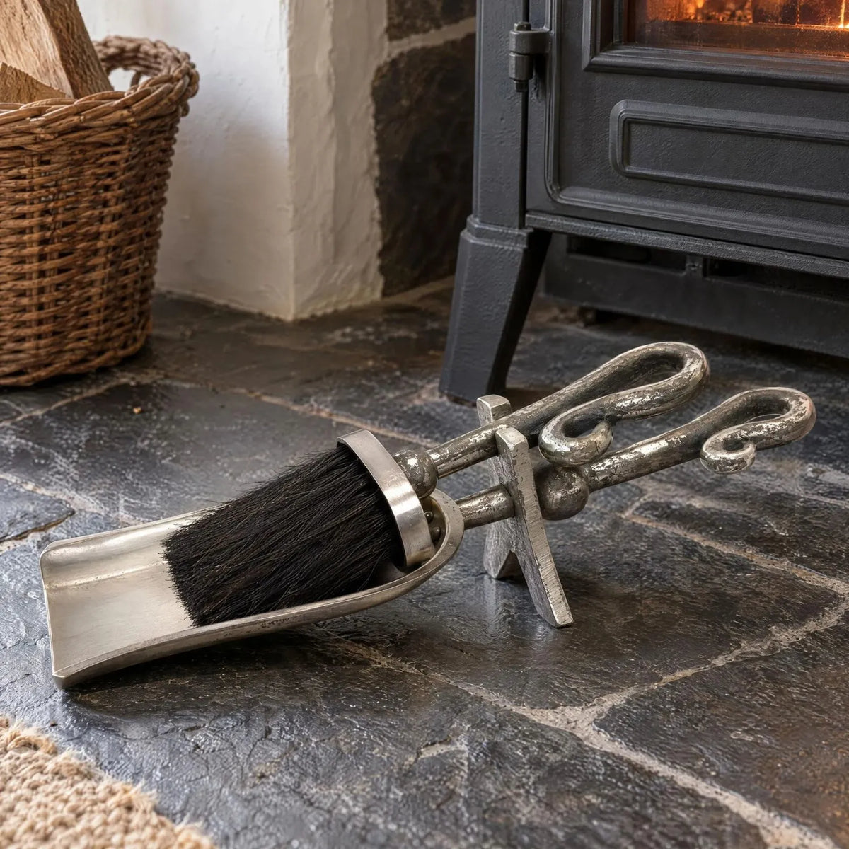 Antique Pewter Effect Silver Hearth Tidy with X-Shaped Stand – Crook-Handled Brush & Shovel Fireplace Cleaning Set 9x37x13cm beside Wood Burning Stove | Click Style