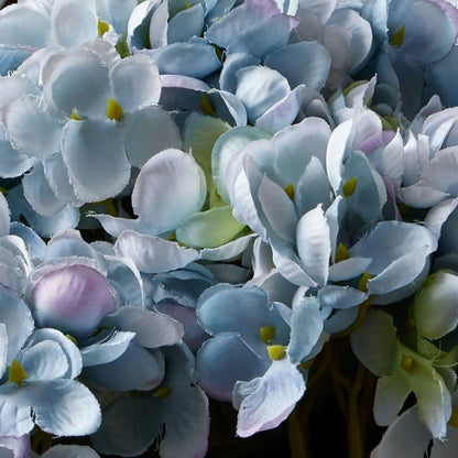 Artificial Multi-Tonal Blue Hydrangea Bouquet Stem with Five Flower Heads & Realistic Green Leaves – Faux Blue Hydrangea Flower 47x23x23cm – Extreme Close-Up of Layered Blue Petals with Lilac Edges and Yellow-Green Centres | Click Style