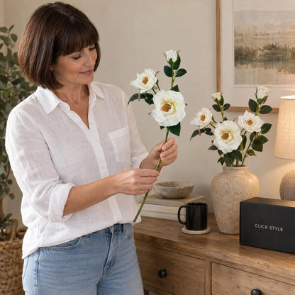 Artificial White Tea Rose Stem with Open Blooms & Rosebud – Lifelike White Faux Rose Flowers with Realistic Green Foliage 60cm – Woman Styling Flexible Rose Stem in Ceramic Vase Arrangement | Click Style