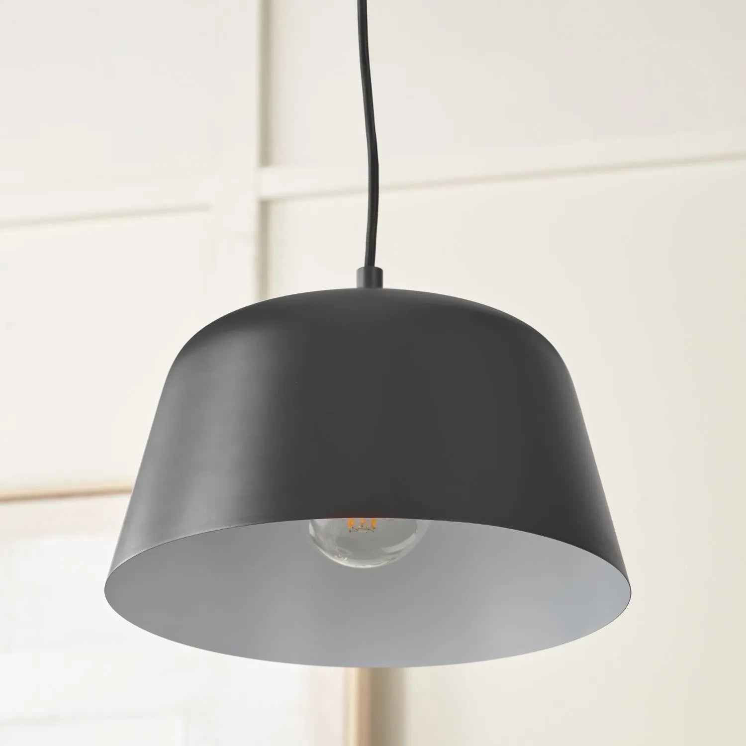 Black Adjustable Retro Pendant Ceiling Light with Metal Dome Shade – Modern Hanging Suspension Lamp 122x29x29cm | Click Style