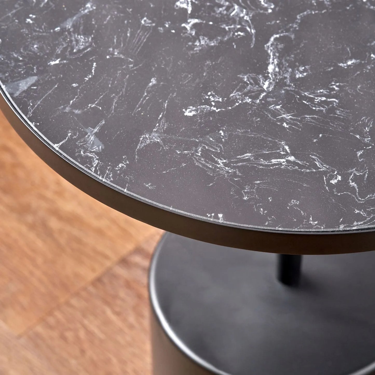 Black Marble Round Side Table with Cylindrical Matt Black Metal Base – Modern Accent Table 46x45x45cm - Click Style