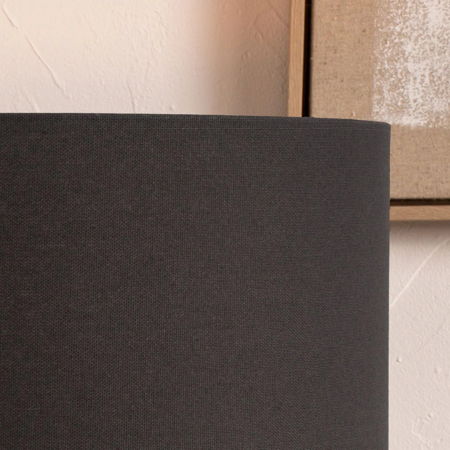 Black & White Art Deco Ceramic Urn Table Lamp with Grey Handloom Cotton Drum Shade – Monochrome Decorative Lighting 67x40x40cm | Click Style