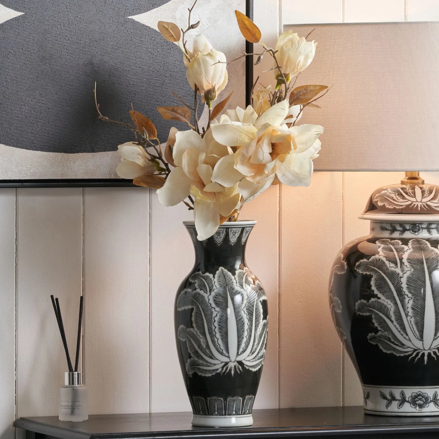 Black & White Art Deco Ceramic Urn Vase with Stylised Botanical Leaf Foliage Motif – Monochrome Decorative Vase 31x14x14cm | Click Style