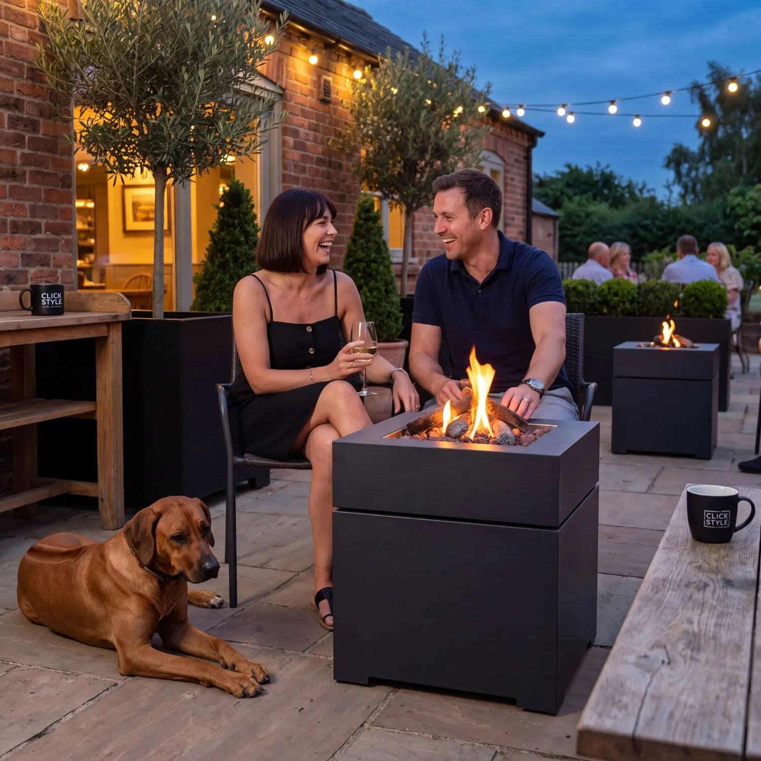 Cosibrixx 60 Anthracite Aluminium Outdoor Gas Fire Pit with Real Flame in a Luxury Contemporary Garden Lounge – Compact Freestanding Fire Pit for Gardens Patios & Balconies 63x60x60cm | Click Style