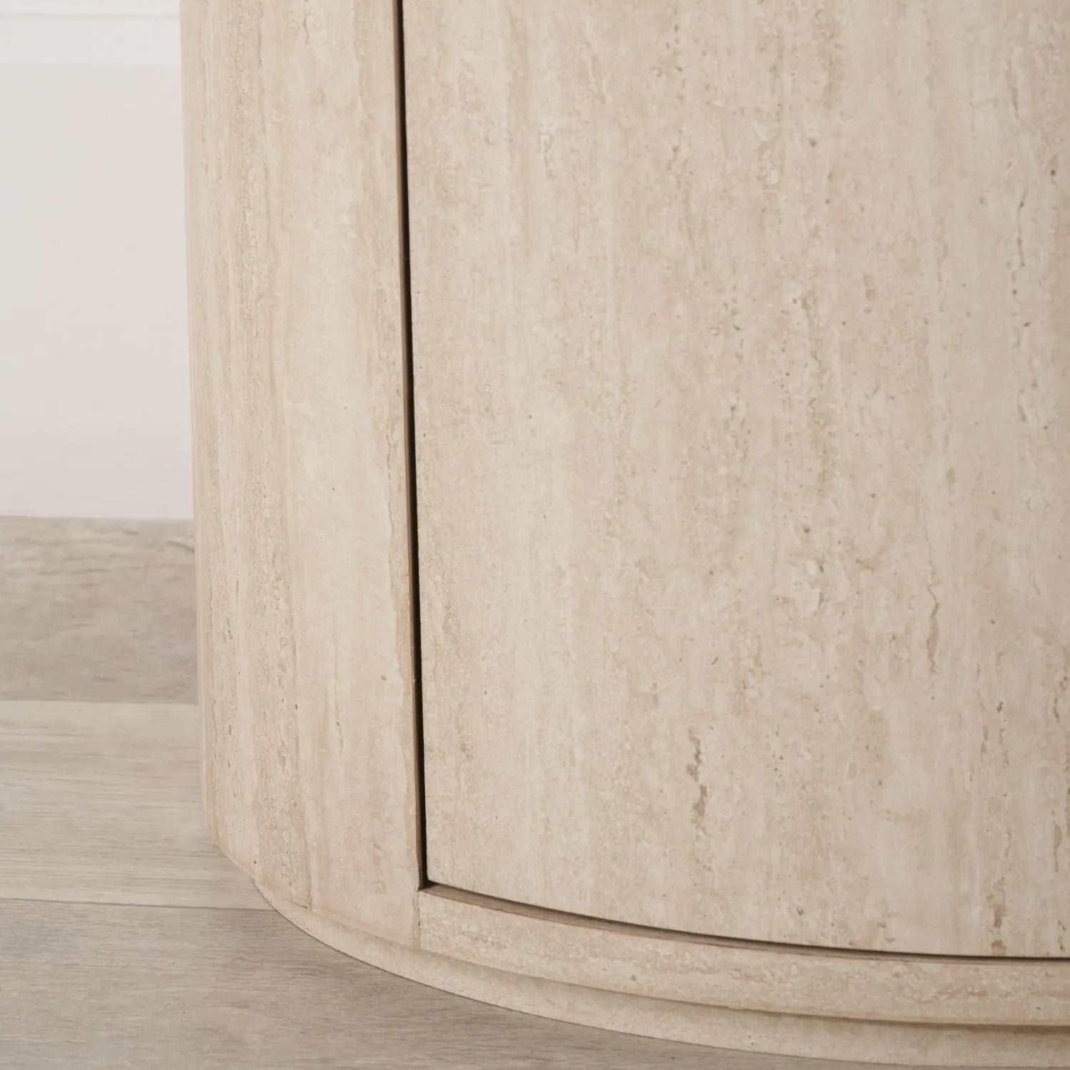 Cream Travertine Effect Curved Side Table with 1 Drawer & 1 Door – Contemporary Stone Veneer Bedside Cabinet Storage Unit 60x50x35cm – Cylindrical Travertine Effect Drum Bedside Table for Modern Neutral Bedroom or Living Room | Click Style