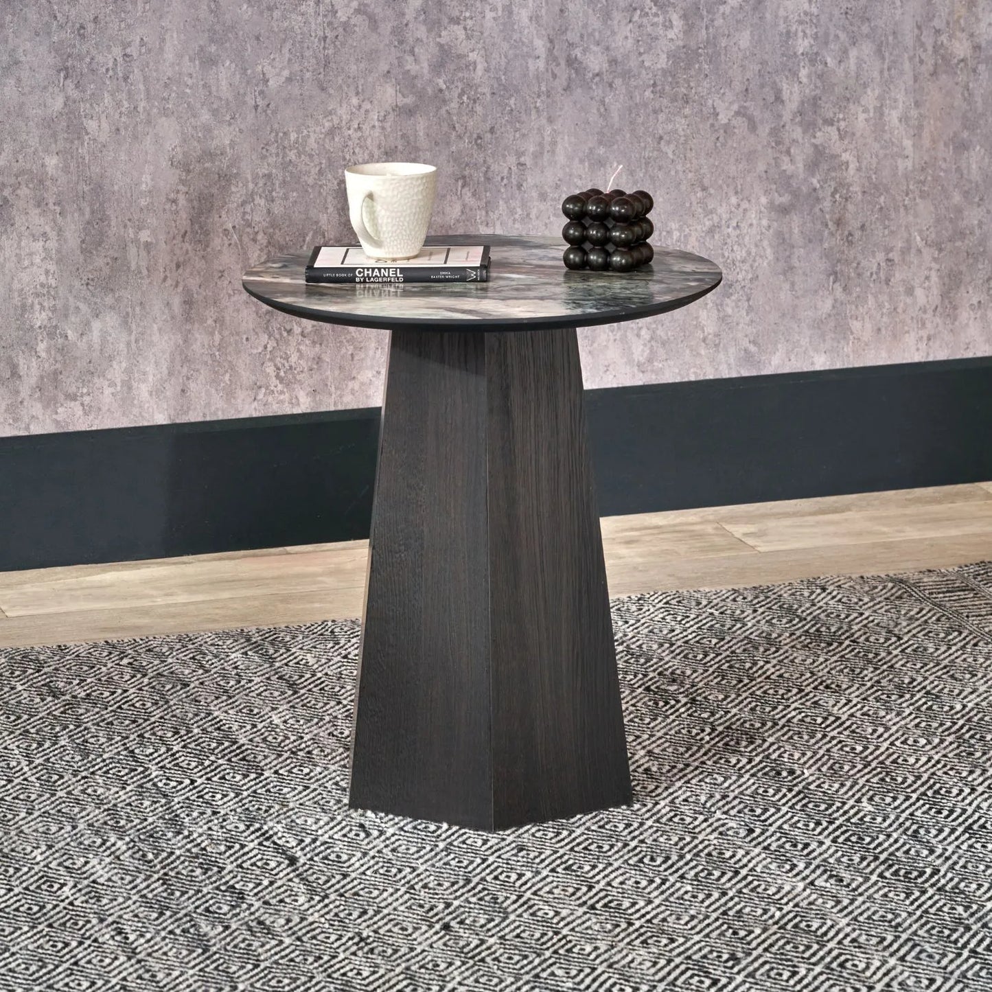 Grey Marble Effect Round Side Table with Stone Veneer Top & Dark Brown Pedestal Base – Contemporary Decorative Accent Table 55x50x50cm with faceted pedestal base and marble-effect stone veneer top in grey, charcoal and cream veining | Click Style