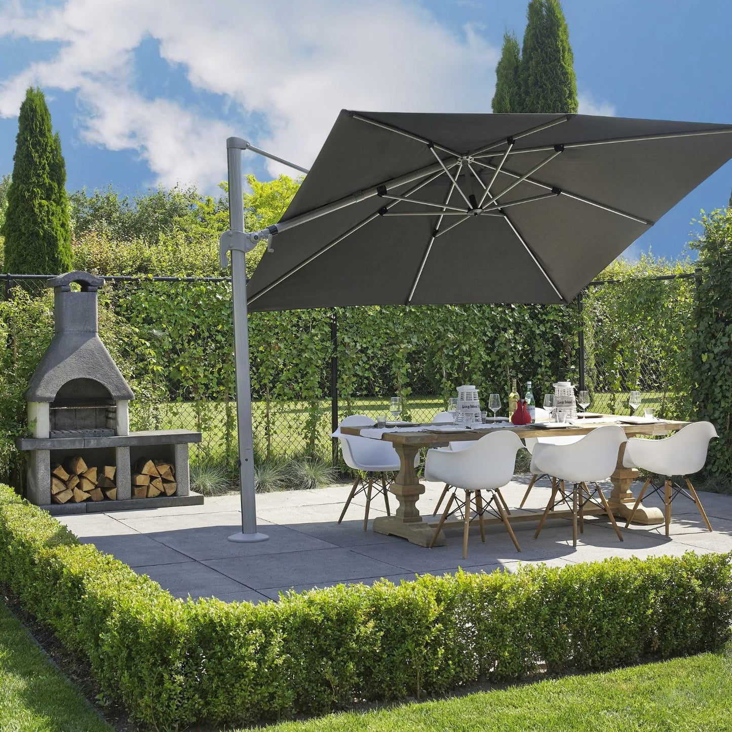 In Ground Cantilever Parasol Base – Square Flush-Fit Garden Parasol Base in Black Recycled Plastic & Steel for 3x3m Cantilever Parasols 50x29x29cm | Click Style