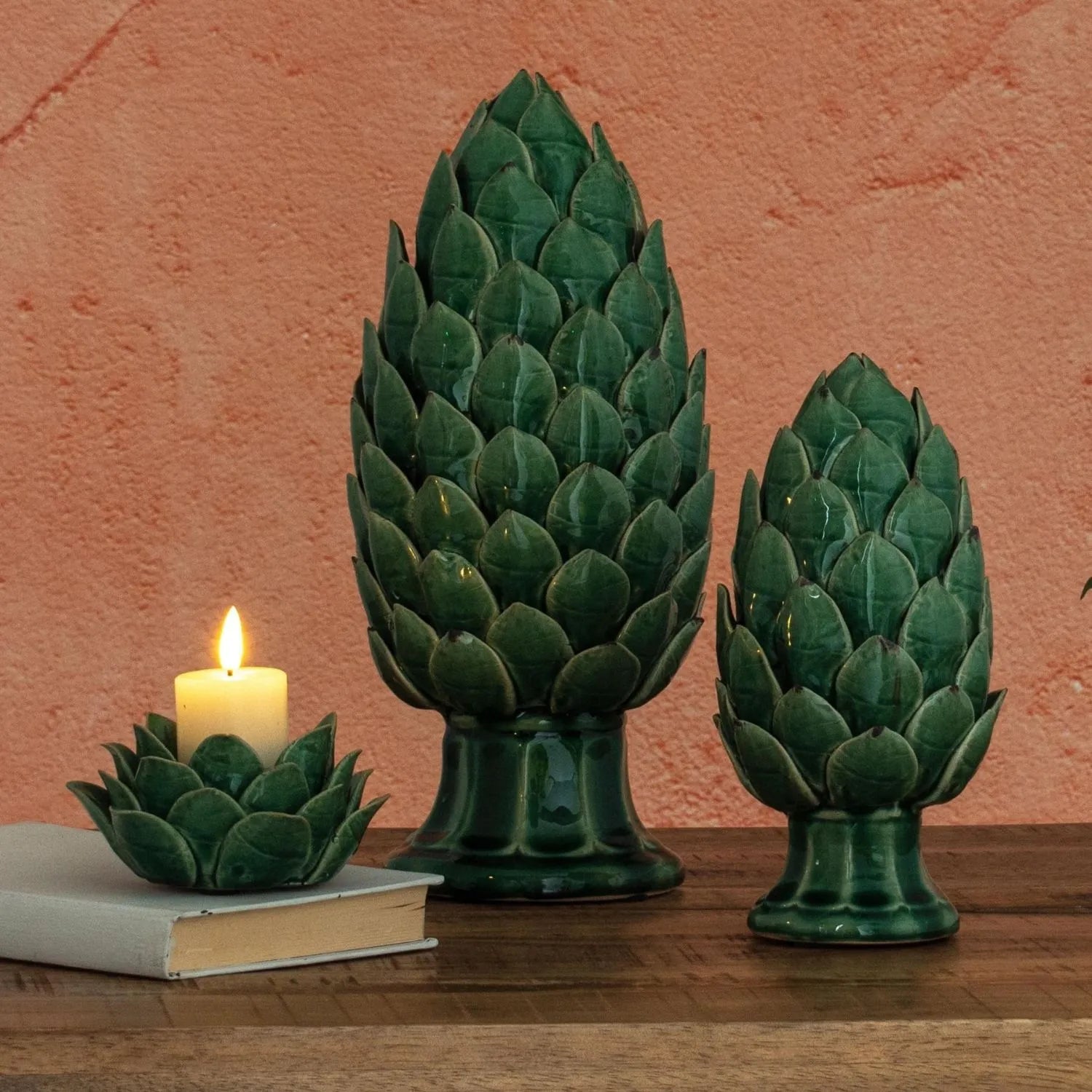 Large Green Ceramic Artichoke Ornament on Pedestal Stand with Distressed Glaze – Decorative Centrepiece for Home Decor 35x16cm - Click Style