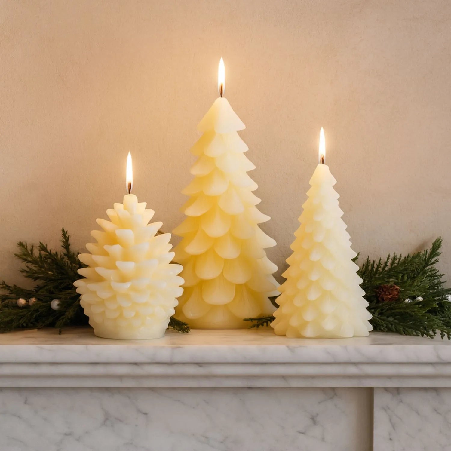 Layered Cream Real Wax LED Christmas Pinecone Candle With Realistic Flickering Flame – Festive Battery Operated Decorative Light 11x10x10cm | Click Style