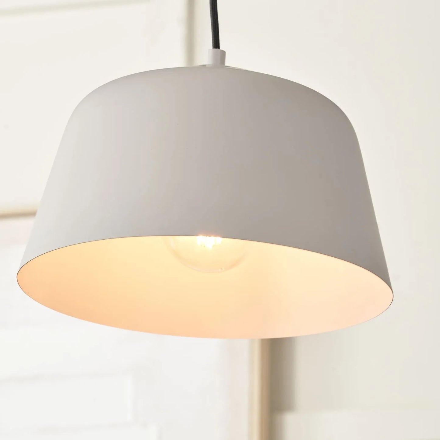 Light Grey Adjustable Retro Pendant Ceiling Light with Metal Dome Shade – Modern Hanging Suspension Lamp 122x29x29cm | Click Style