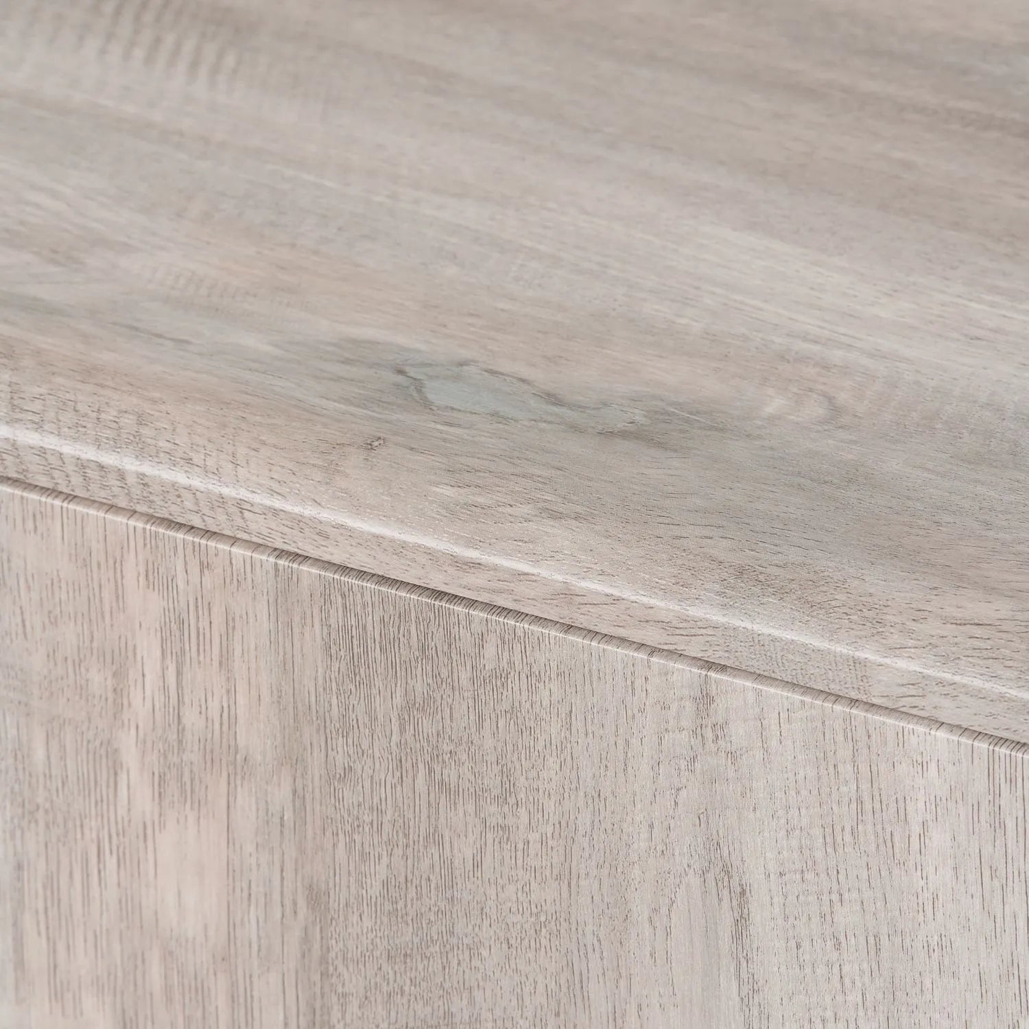 Light Grey Oak Veneer Handle-Free 2 Door 2 Drawer Sideboard with Smooth-Running Drawer Runners & Tapered Black Metal Legs – Scandinavian Style Wooden Storage Cabinet 76x129x40cm | Click Style