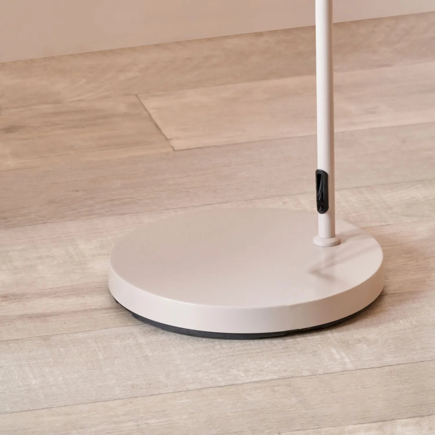 Light Grey Retro Task Floor Lamp with Adjustable Metal Dome Shade – Modern Reading Light 172x30x38cm | Standard Lamp | Click Style