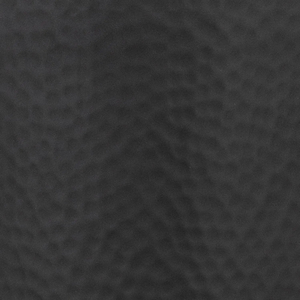 Matt Black Hammered Metal Floor Standing Vase with Removable Lid – Tapered Decorative Vase 41x20x20cm – Hammered Metal Texture Close-Up | Click Style