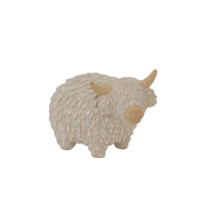 Medium Neutral White Ceramic Highland Cow Ornament with Textured Shaggy Coat & Horns – Rustic Farmhouse Decorative Sculpture 14x20x11cm | Click Style