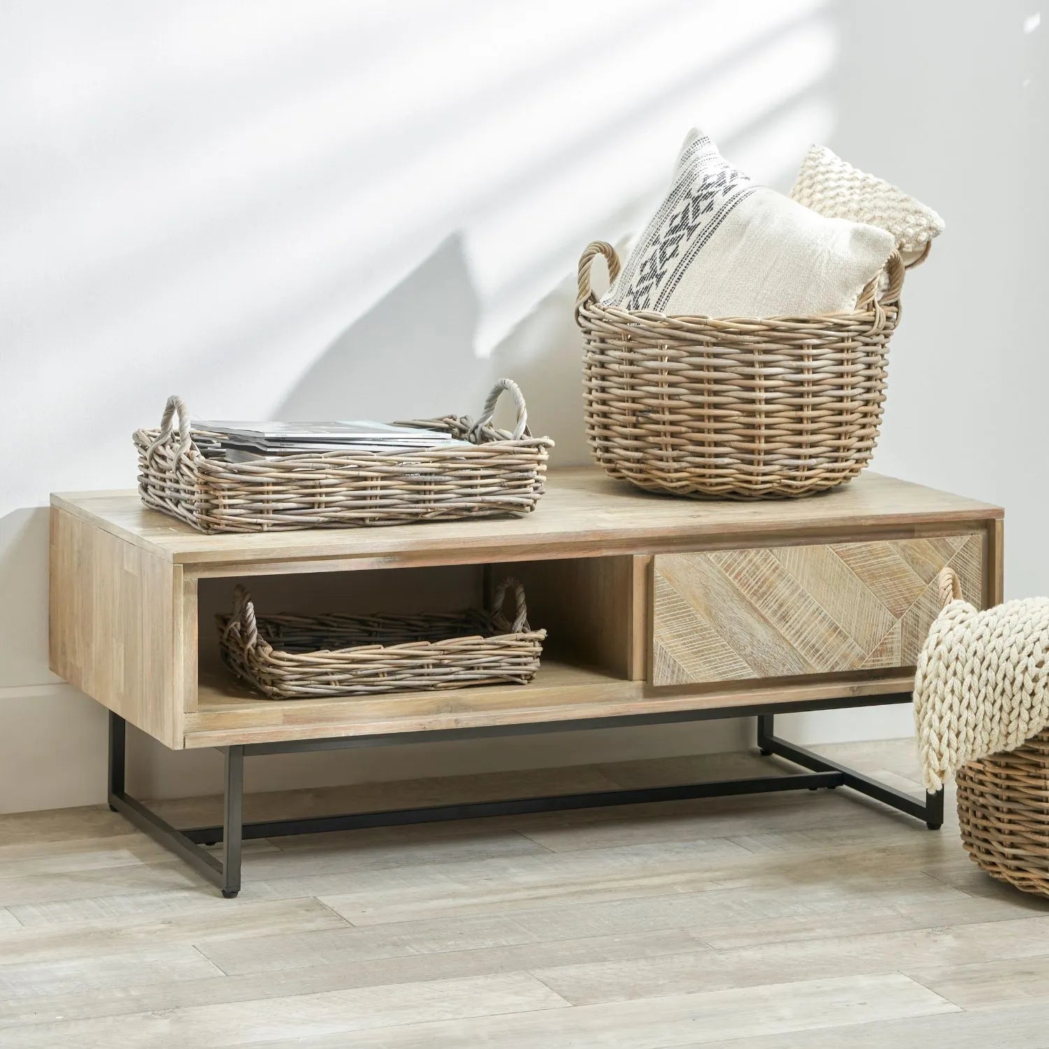 Modern Scandi Sand-Wash Acacia Wood Coffee Table with Black Metal Legs – Textured Wooden Storage Coffee Table with Drawer & Shelf 45.5x120x60cm | Click Style