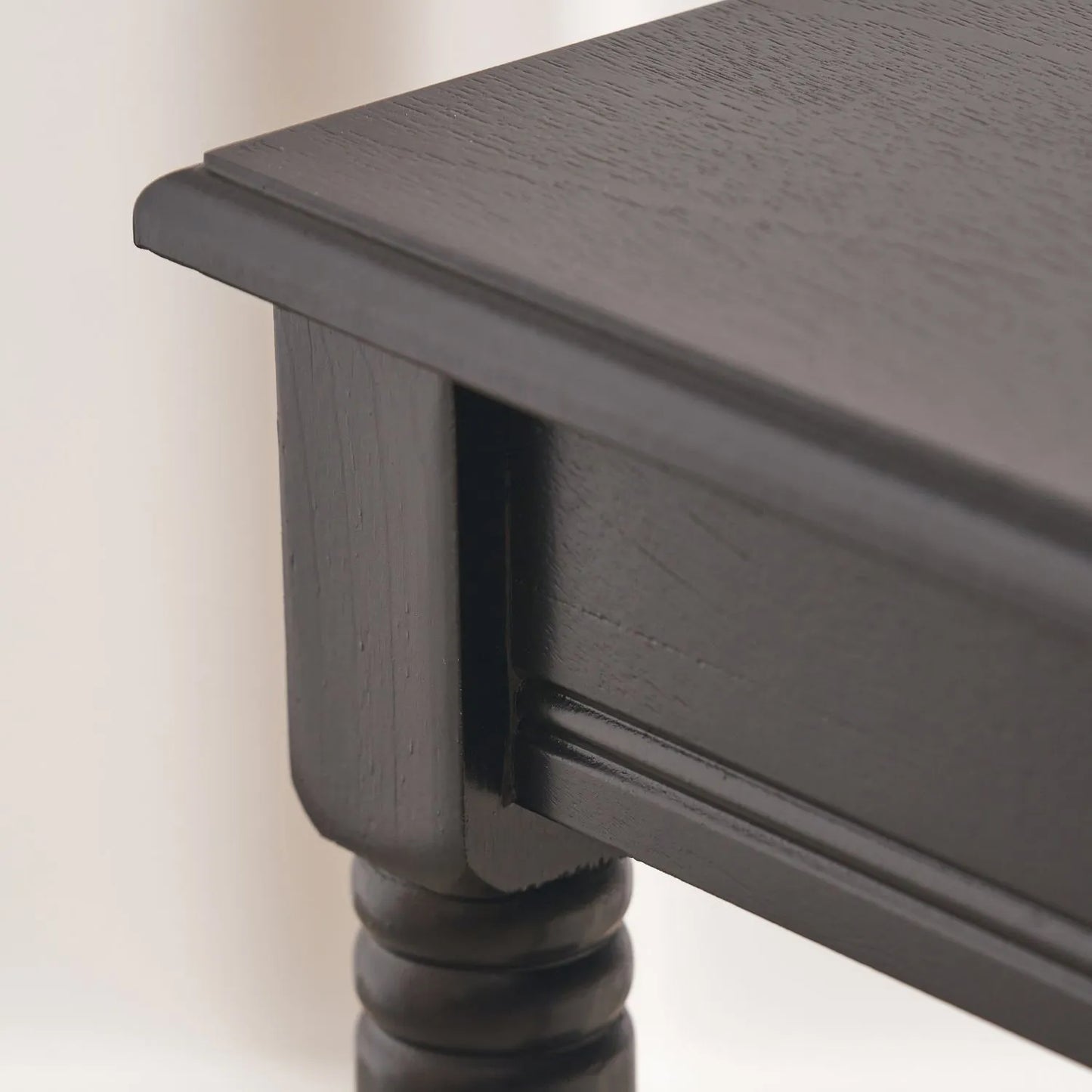 Narrow Black Wooden Console Table with Shelf – Slim 80cm Pine Hallway Console Table with Turned Legs & Lower Storage 80x80x36cm | Click Style