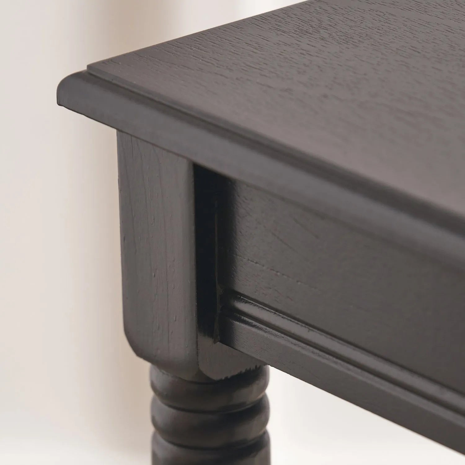 Narrow Black Wooden Console Table with Shelf – Slim 80cm Pine Hallway Console Table with Turned Legs & Lower Storage 80x80x36cm | Click Style