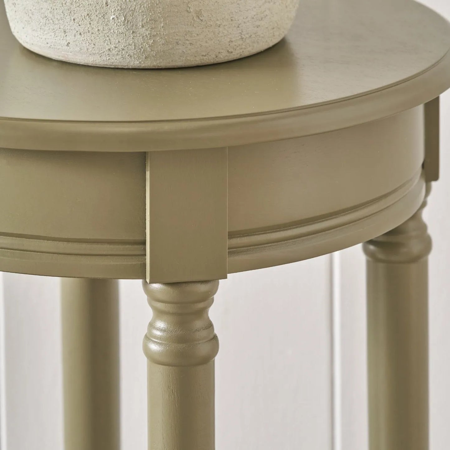 Narrow Khaki Olive Green Wooden Round Side Table with Lower Shelf – Slim Pine Bedside, Accent or Occasional Table with Turned Legs 72x40x40cm | Click Style