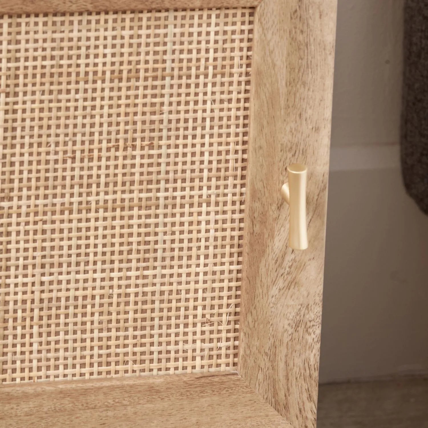 Natural Rattan 1 Door Wooden Side Table Cupboard with Wood Veneer – Bedside Cabinet Storage Unit with Raised Legs, Cane Rattan Door Panel & Brass Handle 50x40x39cm | Click Style