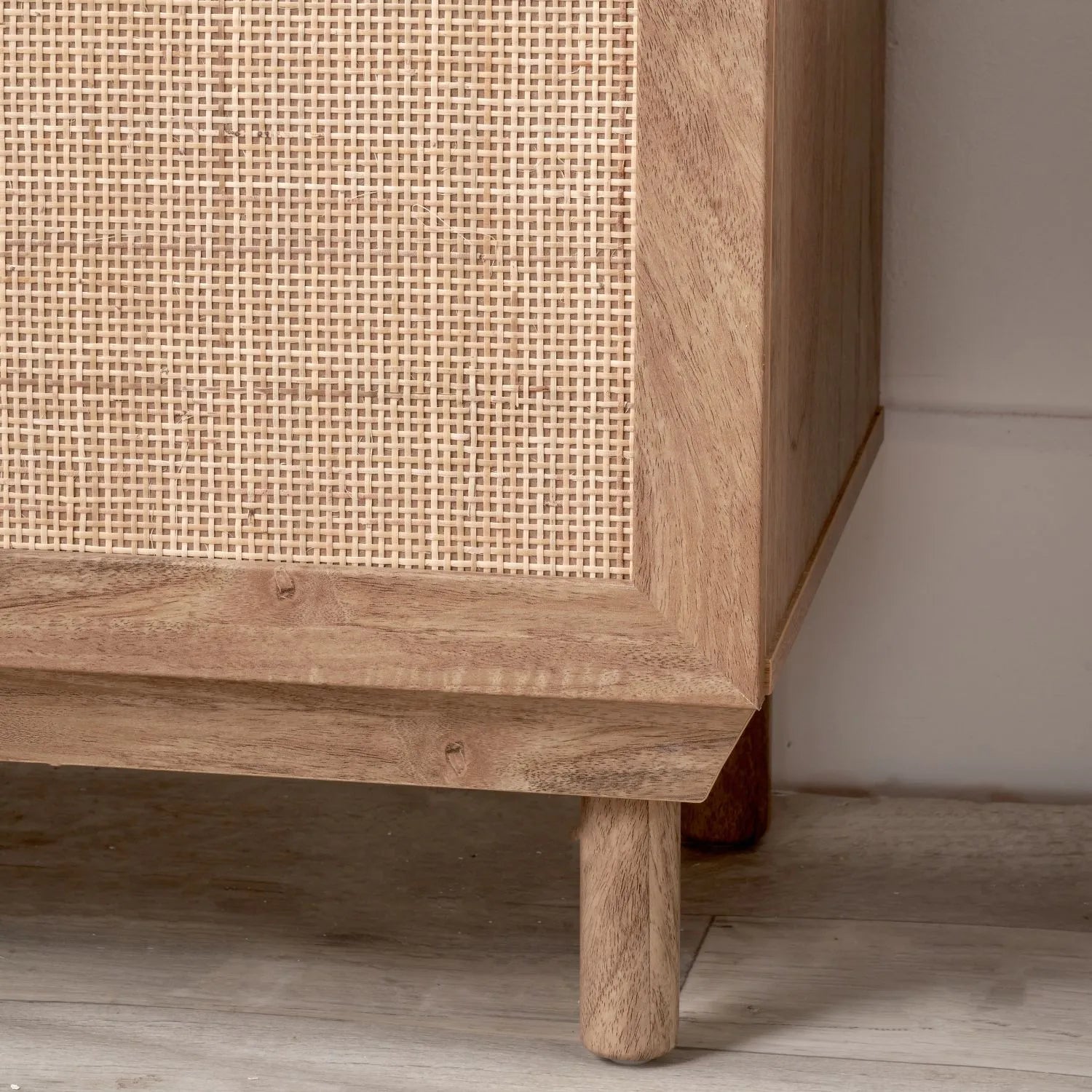 Natural Rattan 2 Door Storage Cabinet with Wood Veneer – Wooden Sideboard Cupboard with Internal Shelves & Raised Legs for Living Rooms & Hallways 80x107x39cm | Click Style