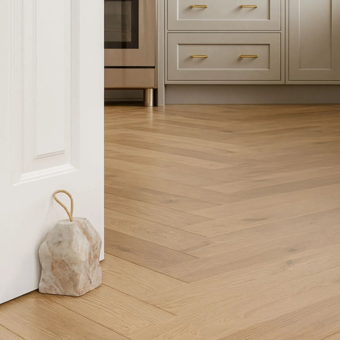 Natural White Marble House-Shaped Door Stop with Jute Rope Handle & Unique Veining – Neutral Decorative Weighted Stone Doorstop 11x8x8cm | Click Style