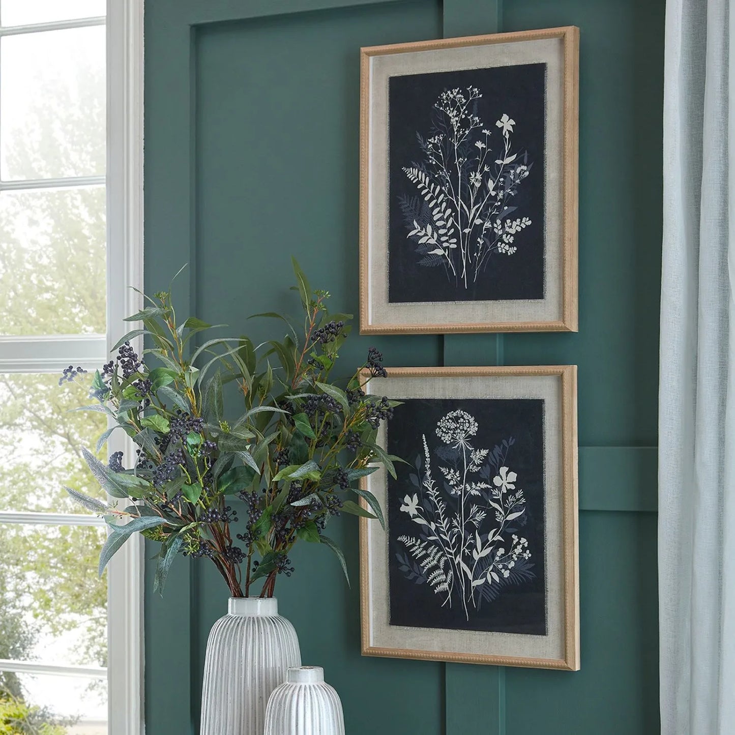 Neutral Botanical Black & White Foliage & Wildflower Silhouette Print with Beaded Wooden Frame – Framed Wall Art 40x50x2cm | Click Style