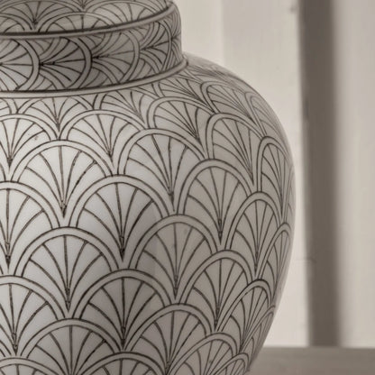 Neutral White Art Deco Scallop Fan Ceramic Table Lamp Base with Antique Brass Fitting – Rounded Urn-Shaped Decorative Lamp 32x23x23cm | Click Style