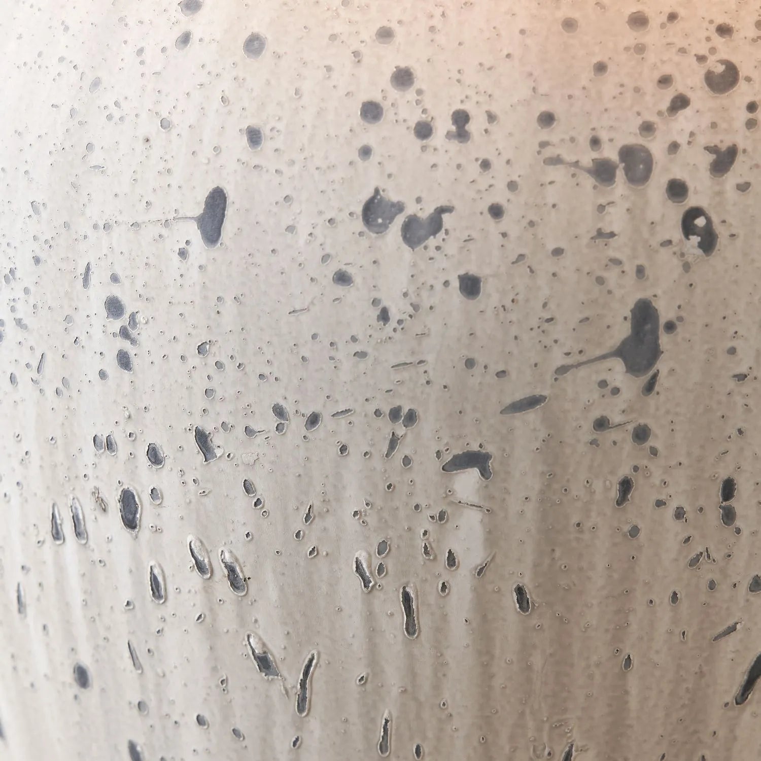 Neutral White & Grey Flecked Ceramic Table Lamp with White Tapered Cotton Shade – Distressed Stoneware-Effect Table Light 54x36x36cm | Click Style