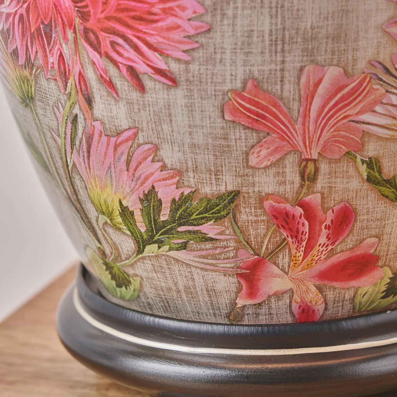 Jenny Worrall Pink Dahlia & Alstroemeria distressed cream & gold glass table lamp base with bulbous shape & raised antique brass feet – handcrafted floral cerise flower lighting 35x20x20cm | Click Style