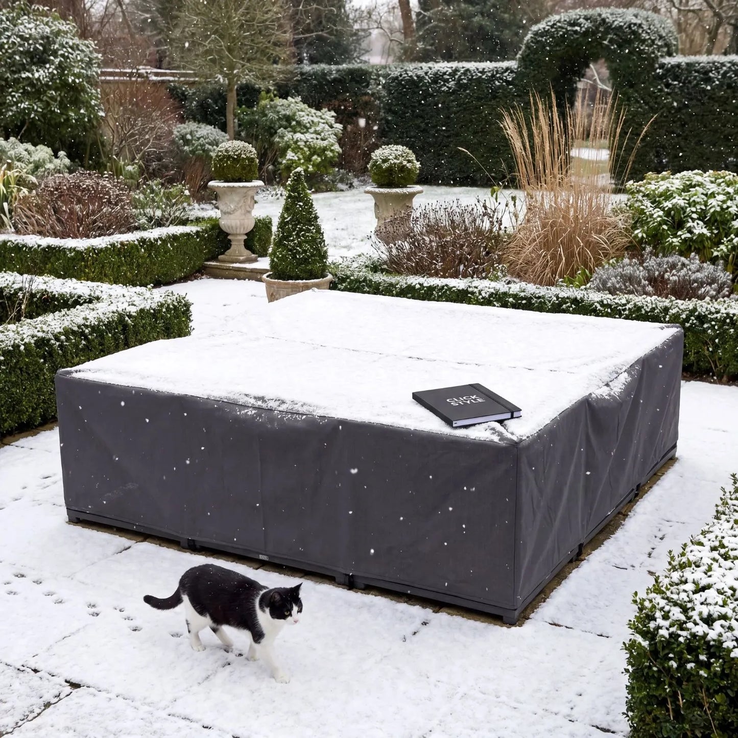 Platinum AeroCover Lounge Set Garden Furniture Cover 300x250x70cm Breathable Water-Resistant Outdoor Furniture Protector with UV Protection for Large Garden Lounge Sets | Click Style