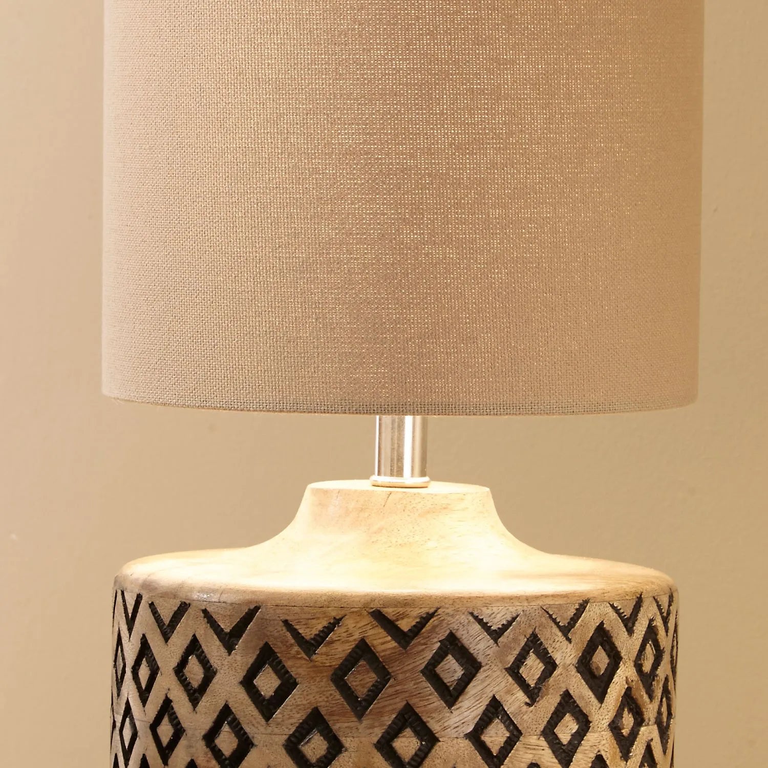 Rustic Black & Natural Mango Wood Table Lamp with Carved Diamond Pattern – Short Cylindrical Base with Tall Beige Taupe Cotton Drum Shade 41x18x18cm - Click Style