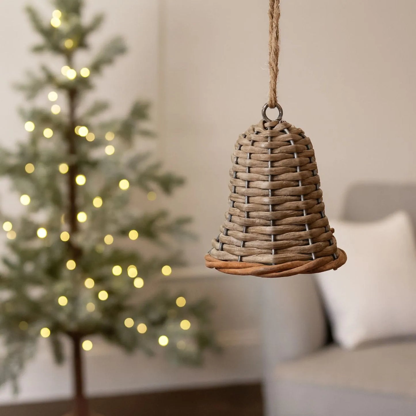 Rustic Brown Woven Wicker Christmas Bell Ornament with Hanging String – Small-Sized Christmas Decoration 12x7x7cm | Click Style