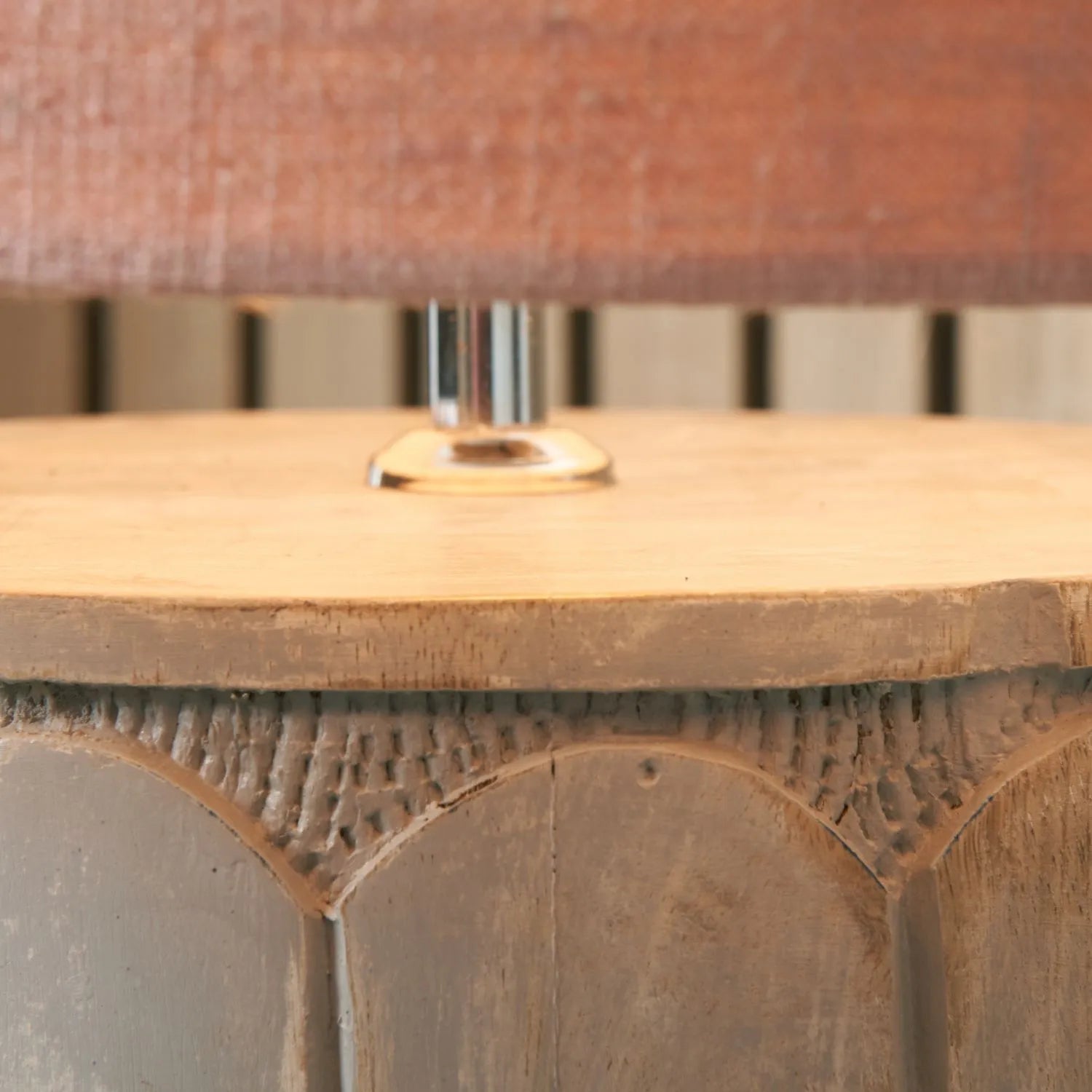 Rustic Grey-Washed Mango Wood Table Lamp Base with Hand-Carved Embossed Scallop Design – Wide Cylindrical Wooden Light 30x25x25cm - Click Style