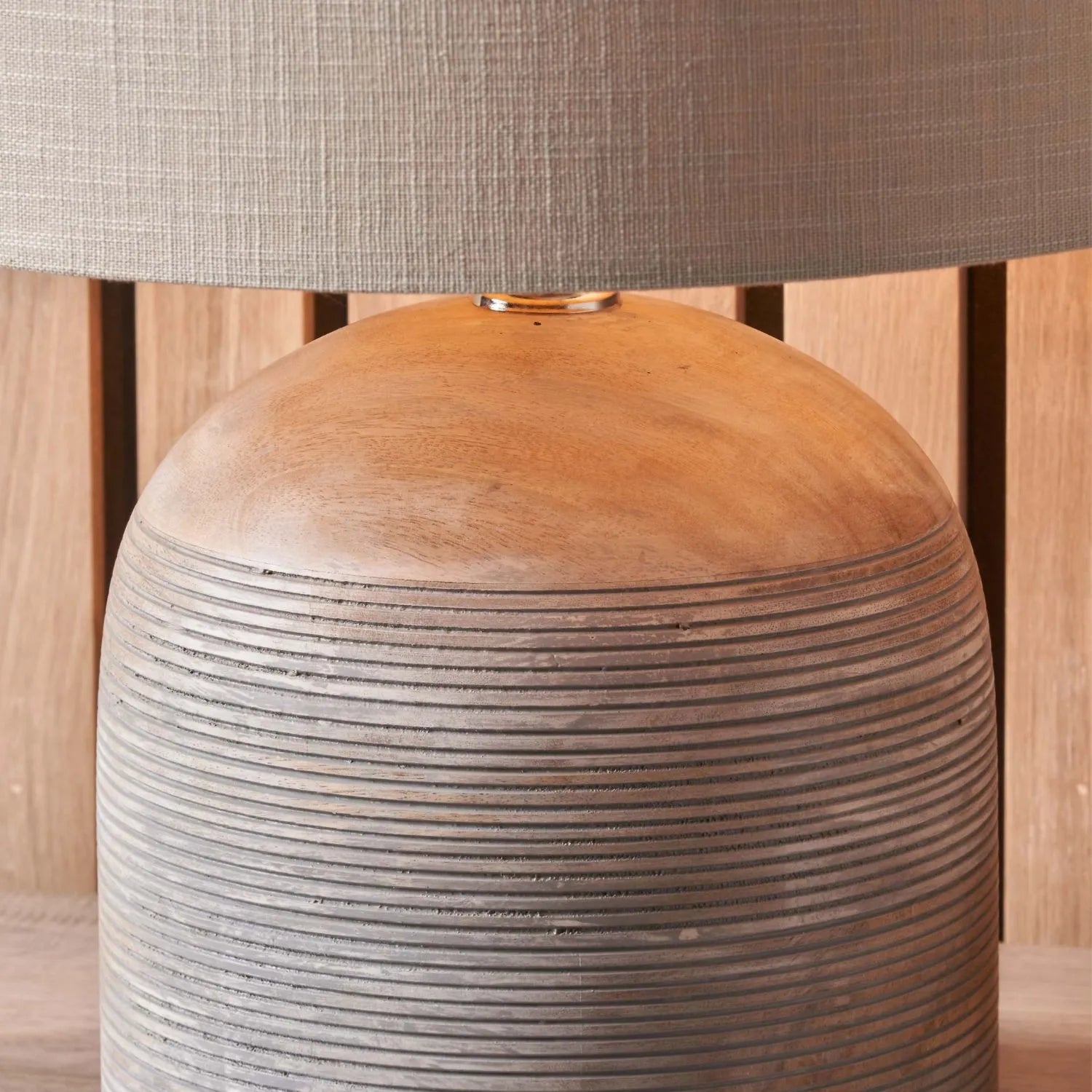 Rustic Grey-Washed Mango Wood Table Lamp with Grey Linen Drum Shade – Hand-Carved Dome Lamp Base 48x35x35cm - Click Style