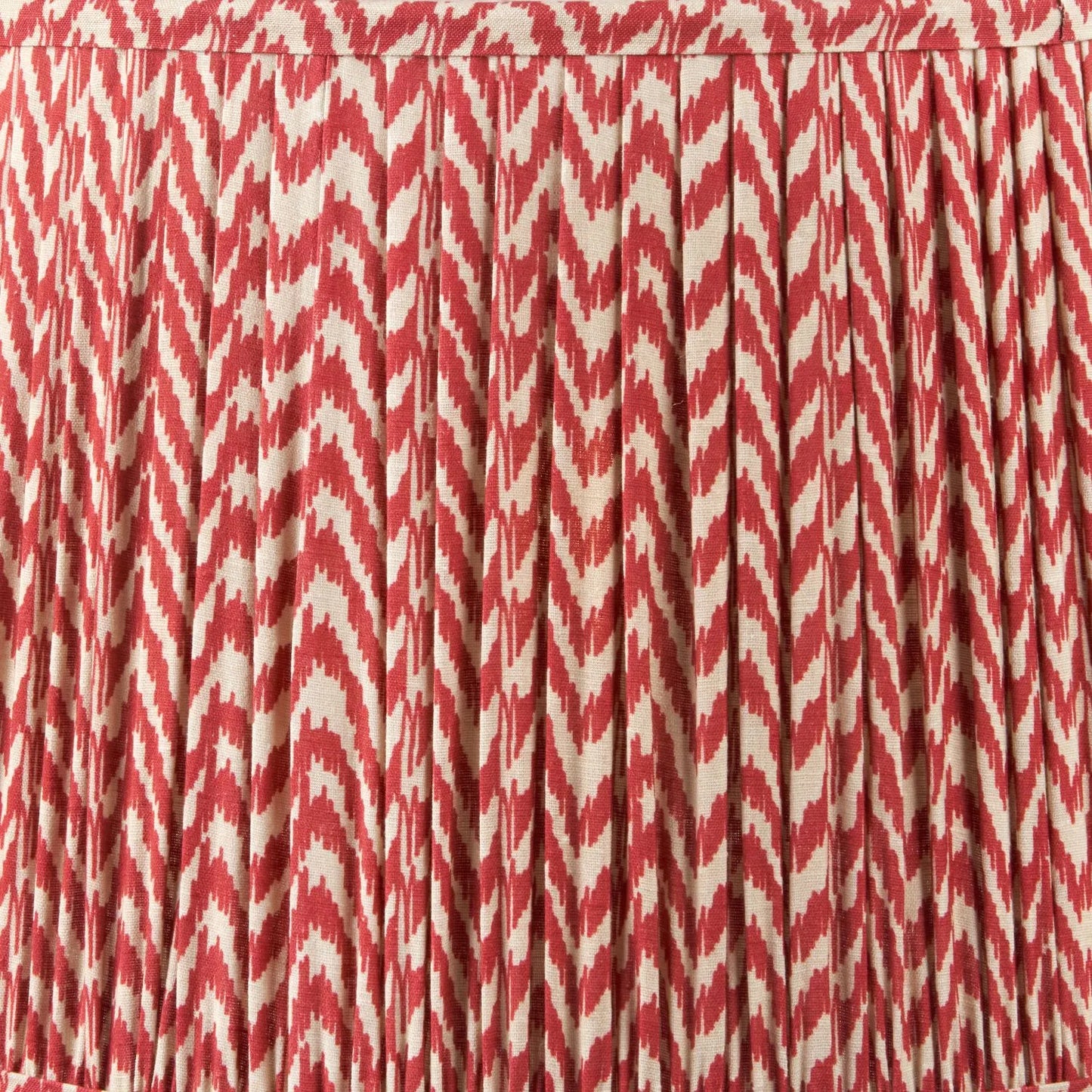 Rustic Neutral Grey & Beige-Washed Greige Stoneware Table Lamp with Vertical Grooved Detailing & 35cm Red & White Chevron Mushroom Pleated Tapered Cotton Shade – Handcrafted Ceramic Light 56x35x35cm | Click Style