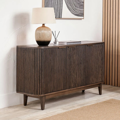 Scandinavian Retro Ribbed Dark Brown Oak Wood 3 Door Sideboard with Slim Brushed Gold Handles & Internal Shelves – Mid Century Fluted Oak Storage Cabinet with Curved Edges for Living Rooms Dining Rooms & Hallways 80x140x43cm | Click Style