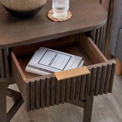 Scandinavian Retro Ribbed Dark Brown Oak Wood 1 Drawer Wooden Side Table with Slim Gold Handle, Curved Edges, Tapered Legs and Angular Cross Brace – Bedside Table 65x56x38cm | Click Style