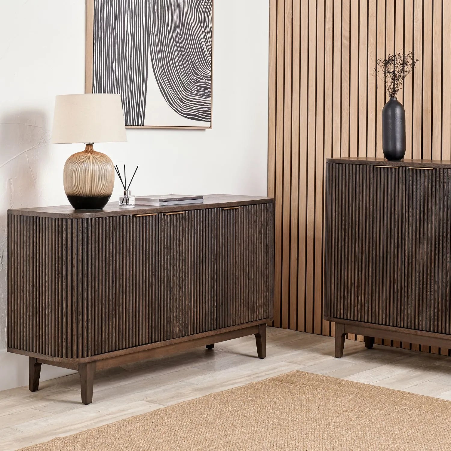 Scandinavian Retro Ribbed Dark Brown Oak Wood 2 Door Bar Cabinet with Slim Gold Handles – Mid Century Style Fluted Oak Drinks Cabinet with Tapered Legs, Home Bar Storage Cabinet for Living Room 100x100x38cm | Click Style