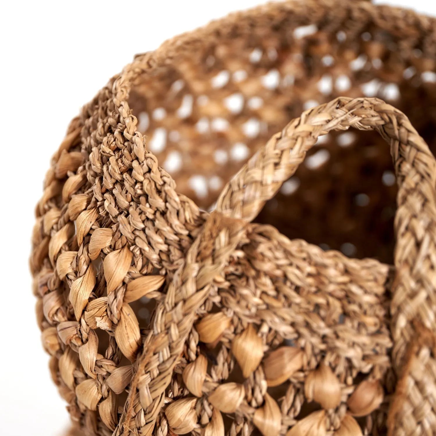 Set of Three Round Natural Water Hyacinth Baskets with Handles – Handwoven Decorative Storage 40x56x56cm - Click Style