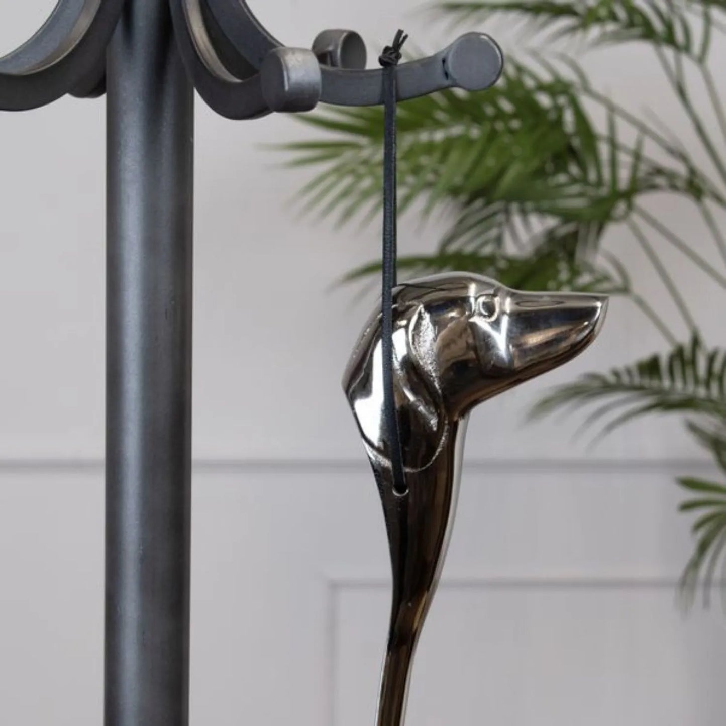 Silver Dog Head Long Handled Shoe Horn with Hanging Loop & Polished Finish – Decorative Metal Shoehorn 53x10x5cm - Click Style