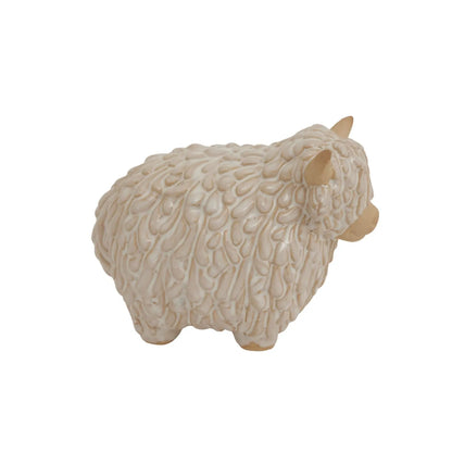Small neutral white ceramic Highland cow ornament with textured shaggy coat and horns – rustic farmhouse decorative sculpture 10x14x8cm | Click Style