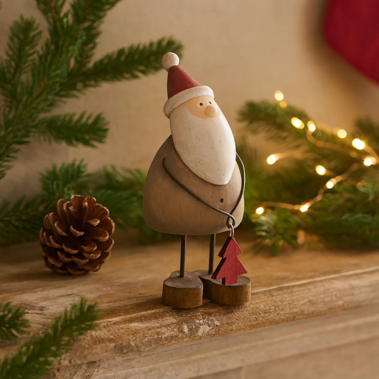 Small Rustic Standing Wooden & Metal Father Christmas Ornament with Red Hat & Tree Gift – Weathered Nordic Christmas Decoration 14x6x6cm | Click Style